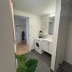 Apartment Fantastisk Bolig Midt I C