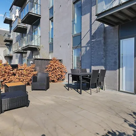 Apartment Fantastisk Bolig Midt I C