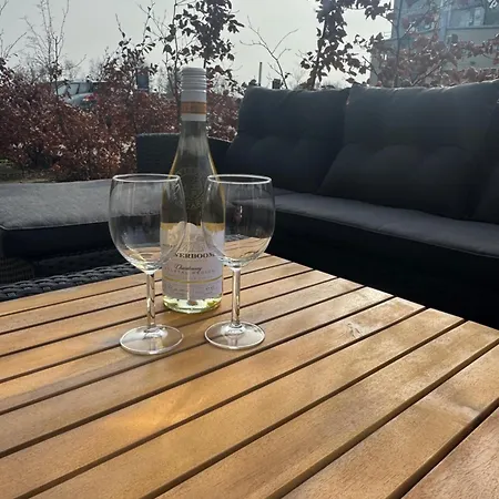 아파트 Fantastisk Bolig Midt I C *